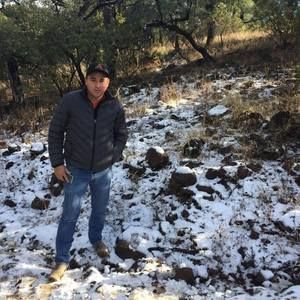 Meet your Posher, Jose ramon